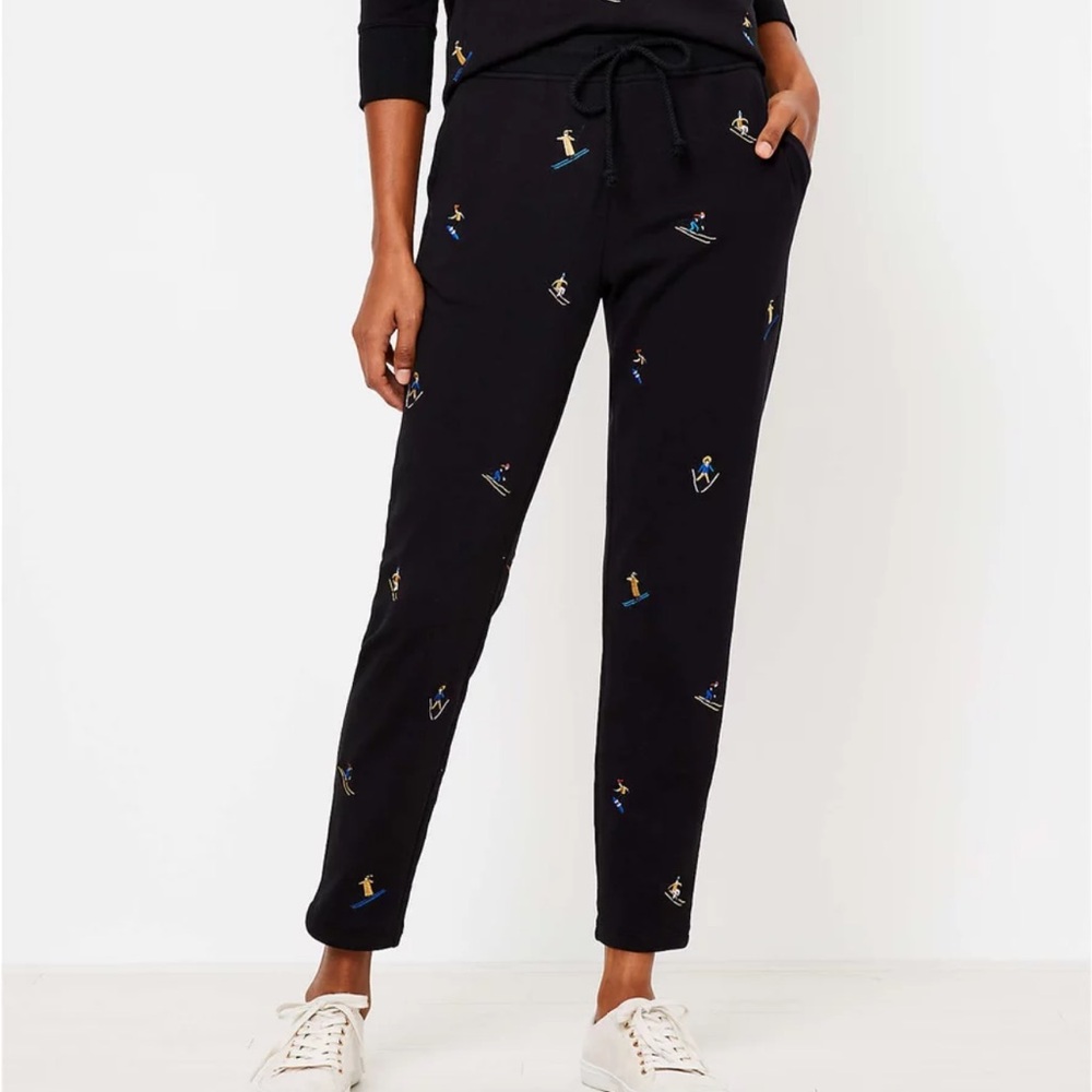 Lou & Grey Black Skiers Embroidered Terry Jogger Sweatpants